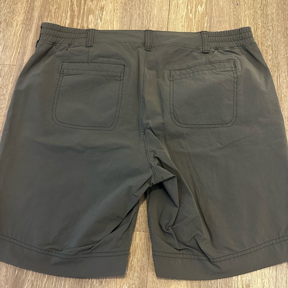 Athleta Palisade Shorts - Picture 4 of 4